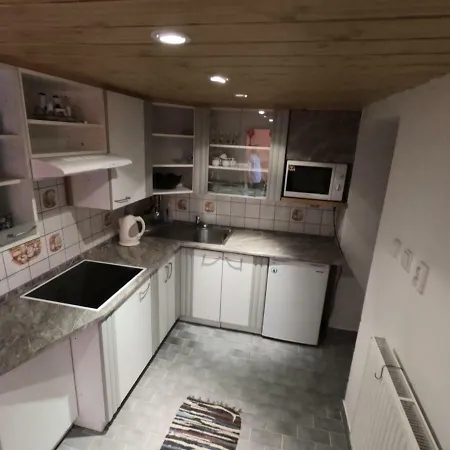 Apartamento 210 *